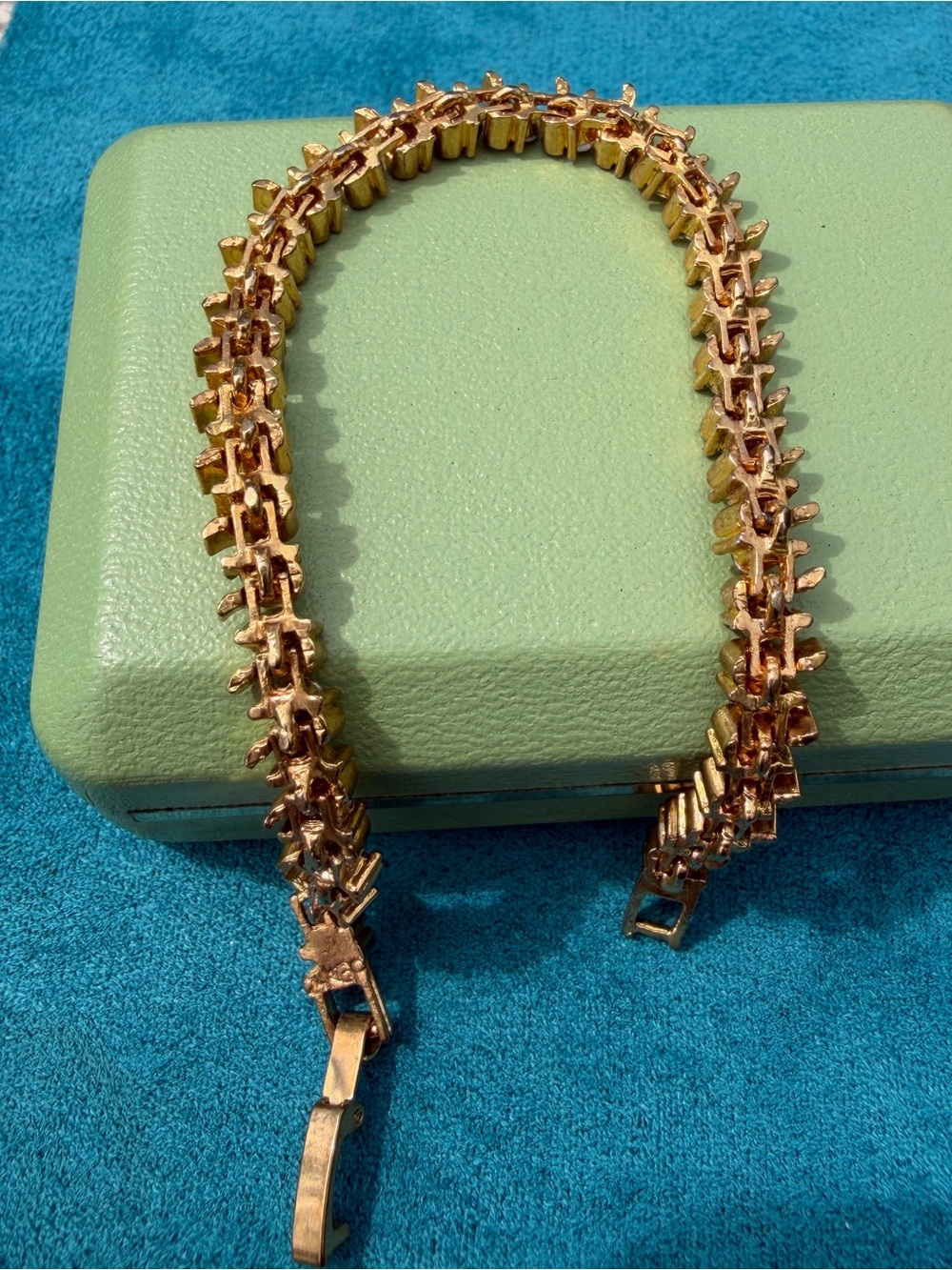 24KGP S-Link Tennis Bracelet - Clear Stones - Picture 6 of 8